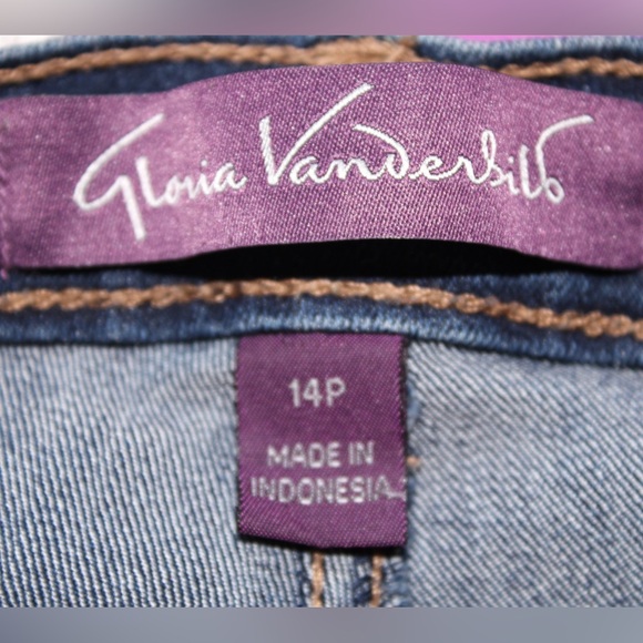 Gloria Vanderbilt Boot Cut Jeans Women’s size 14 Petite - Picture 2 of 3